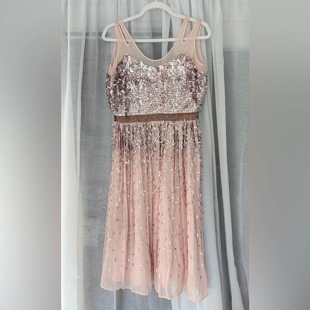 NWT French Connection Sequin Shimmer Midi Dress – Elegant Evening Wear – Size 6